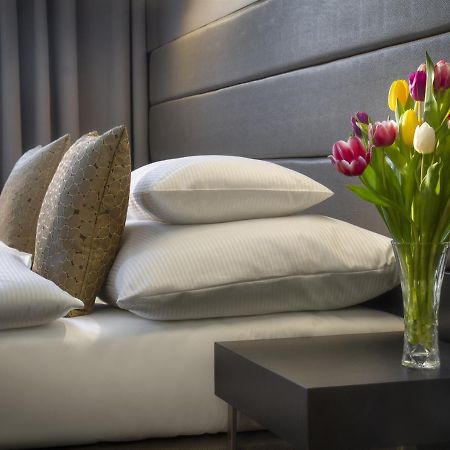 Hotel Essence Прага Экстерьер фото